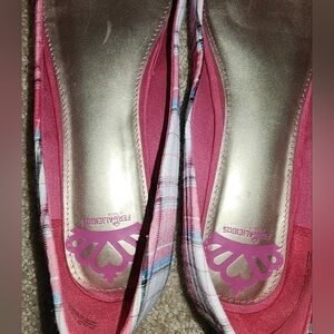 Pink Plaid Women's Shoes Size 8.5 Fergalious Pink Plaid Slip On's Excellen